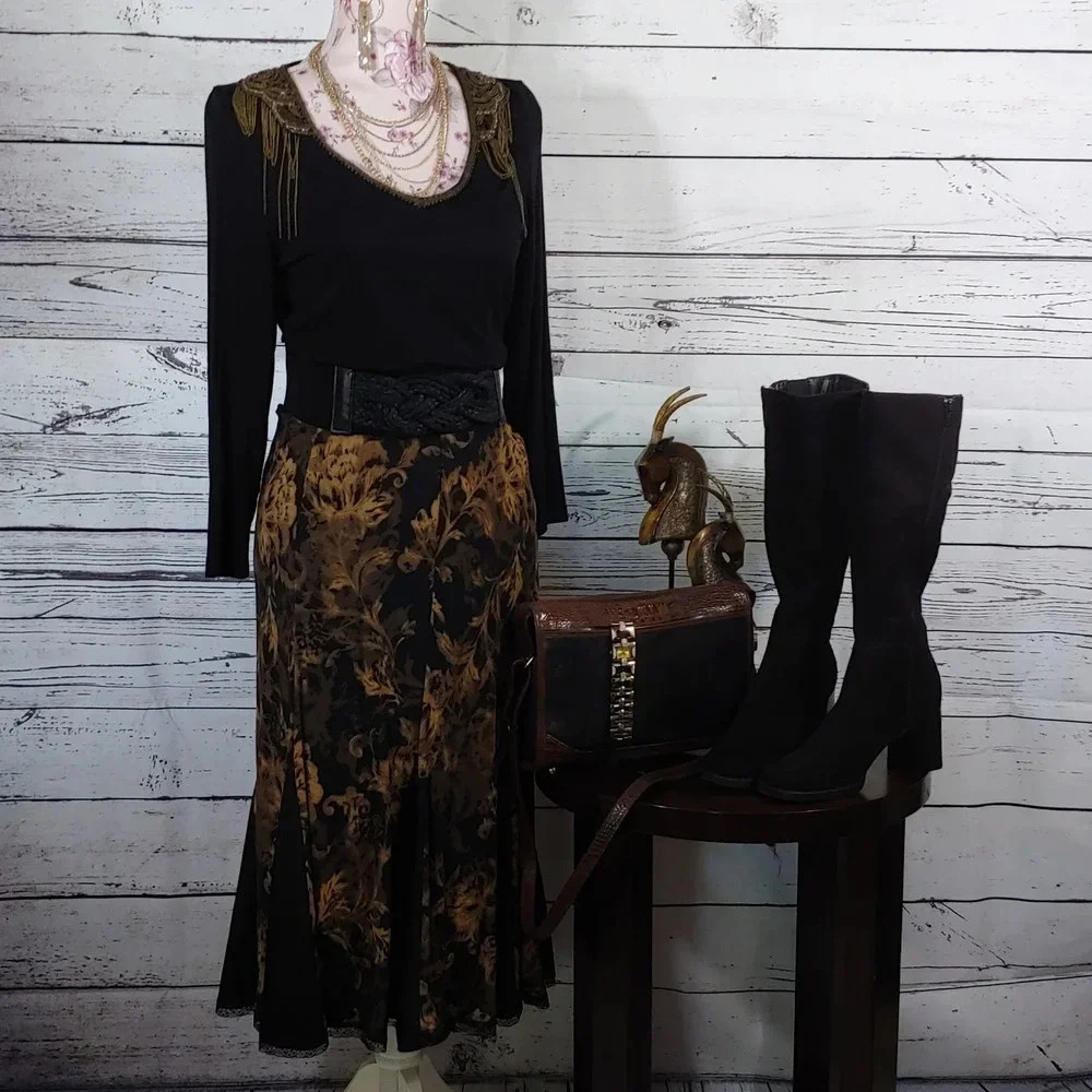 Women's Vintage Skirt by Emma James - Picture 2 of 12